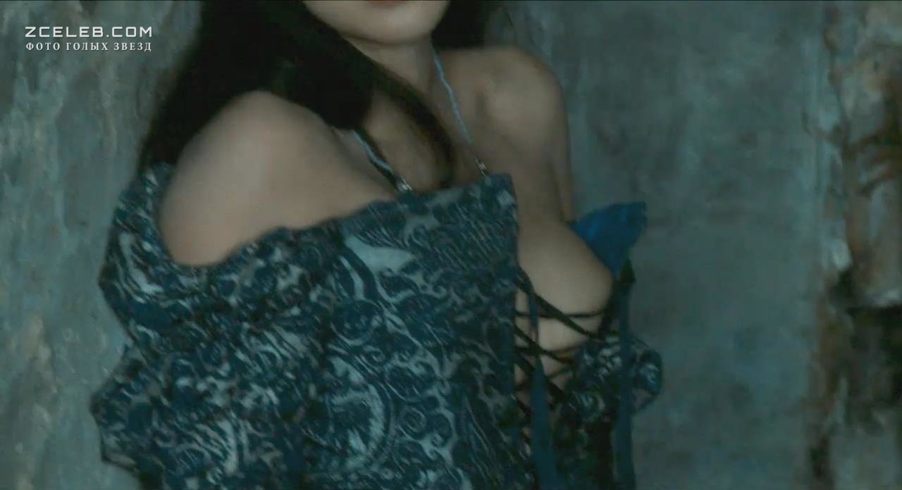 Фото сексапильной Изабель Аджани с велеколепным телом