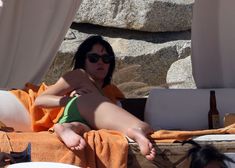 Кэти Перри в бикини на пляже Мексики фото #16