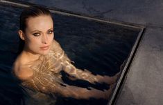 Оливия Уайлд без купальника в фотосессии Ланса Стэдлера фото #2