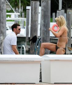 Сексуальная Джулианна Хаф в бикини на отдыхе в Майами фото #16