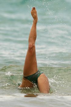 Сексуальная Николь Шерзингер на пляже в Гавайях фото #14