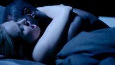 Секс кадры с Кристен Белл в сериале «Обитель лжи» фото #13