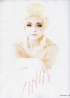 Анна Снаткина показала голые сиськи в журнале «Караван историй» фото #2
