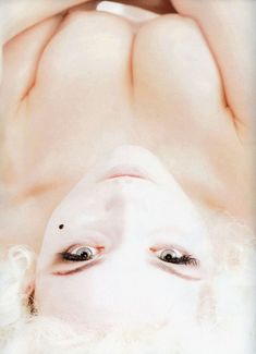 Анна Снаткина показала голые сиськи в журнале «Караван историй» фото #8