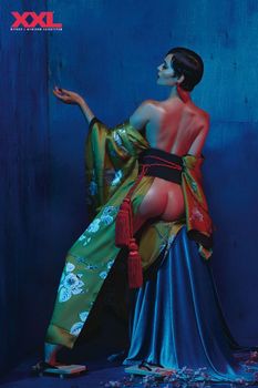 Даша Астафьева в эро фотосесии для журнала XXL фото #9