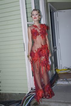 Ксения Собчак в просвечивающем платье фото #1