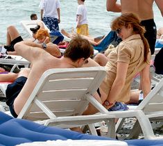 Анна Банщикова засветила голую попу на пляже в Сочи фото #1