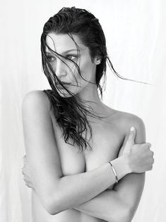 Сексуальная Белла Хадид на фото для журнала Flare фото #2