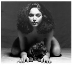 Голая киска Мадонны в откровенной фотосессии фото #7