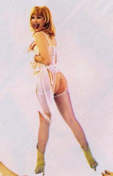 Голая попа Маши Распутиной на обложке альбома «Ты меня не буди» фото #14