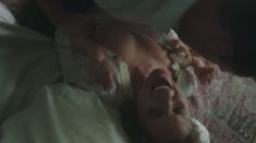 Софья Каштанова засветила голую грудь в сериале «Волчье солнце» фото #2