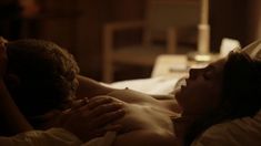 Голая грудь Эшли Грин в сериале «Бестия» фото #9