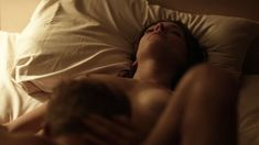 Голая грудь Эшли Грин в сериале «Бестия» фото #11