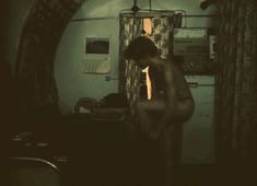 Татьяна Догилева показала голую грудь в фильме «Афганский излом» фото #3