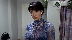 Сексуальная Алика Смехова в прозрачном наряде в сериале «Бальзаковский возраст или Все мужики сво...» фото #5