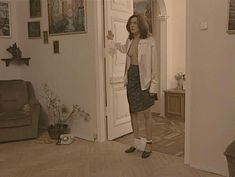 Красотка Ольга Дроздова показала голую грудь в сериале «Бандитский Петербург 2: Адвокат» фото #9