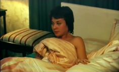 Юлия Рудина случайно засветила грудь в сериале «Боец 2: Рождение легенды» фото #6