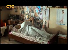 Анастасия Балякина засветила грудь в сериале «Восьмидесятые» фото #3