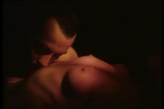 Страстная Анна Терехова оголила грудь и попу в фильме «Все то, о чем мы так долго мечтали» фото #11