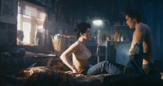 Красотка Анна Старшенбаум снялась полностью голой в фильме «Детям до 16...» фото #9