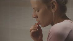 Александра Ребенок снялась полностью голой в фильме «До свидания мама» фото #30