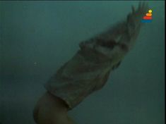Полностью обнажённая Анна Молчанова в фильме «Дожди в океане» фото #3