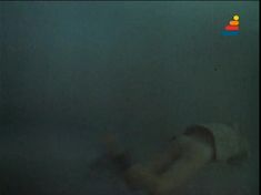 Полностью обнажённая Анна Молчанова в фильме «Дожди в океане» фото #5