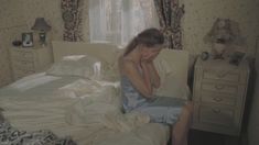 Анна Горшкова засветила трусики в сериале «Дом с лилиями» фото #6