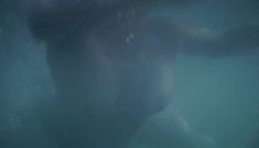 Екатерина Редникова засветила грудь под водой в фильме «Если ты меня слышишь» фото #2