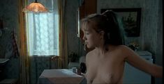 Дарья Мороз показала голую грудь в сериале «Женщины в игре без правил» фото #2