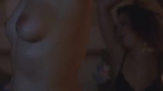 Сочная голая грудь Натальи Ноздриной в фильме «Жизнь врасплох» фото #4