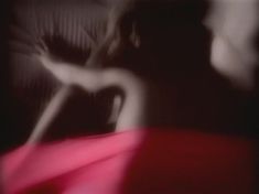 Загадочная Ольга Родионова показала голую грудь в сериале «Любовные авантюры» фото #29