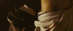 Красивая Екатерина Климова засветила грудь в фильме «Мы из будущего 2» фото #3