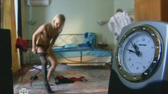 Анна Лутцева оголила грудь и попу в сериале «Путь самца» фото #22