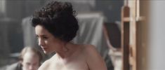 Красивая Ольга Сутулова оголила грудь в сериале «Троцкий» фото #31