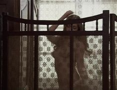 Анна Казючиц показала голую грудь в сериале «Утесов. Песня длиною в жизнь» фото #7