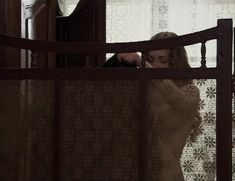 Анна Казючиц показала голую грудь в сериале «Утесов. Песня длиною в жизнь» фото #11