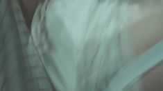 Сочная голая грудь Виктории Толстогановой в сериале «Утомленные солнцем 2» фото #3