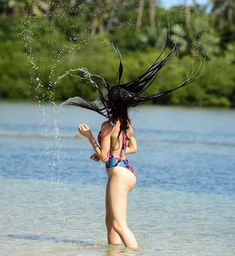 Красивая грудь Фарры Абрахам выпала из купальника на пляже фото #7