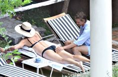 Сладкая попка Марии Шараповой в бикини на отдыхе в Италии фото #4