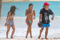 Голая грудь Арианни Селесте на пляже в Мексике фото #13