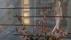 Александра Флоринская показала грудь и попу в сериале «Каменская 3» фото #9