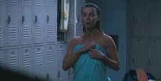 Полностью голая Бетти Гилпин в сериале «Блеск» фото #8