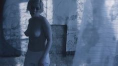 Дарья Мороз показала голую грудь в фильме «Нанкинский пейзаж» фото #9