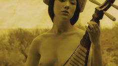 Дарья Мороз показала голую грудь в фильме «Нанкинский пейзаж» фото #22