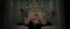 Индиа Айсли показала голую грудь в фильме «Темное зеркало» фото #11