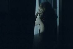 Ирина Алферова показала голую грудь в фильме «Любовные письма с подтекстом» фото #6
