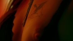 Голая грудь Келли Гоф в сериале «Ответный удар» фото #3