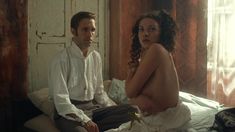 Ксения Разина засветила грудь в сериале «Вольная грамота» фото #6