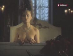 Лариса Шахворостова снялась голой в фильме «Простодушный» фото #16